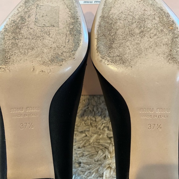 miu miu - black satin pumps, embellished with pearls and crystals - Picture 2 of 9